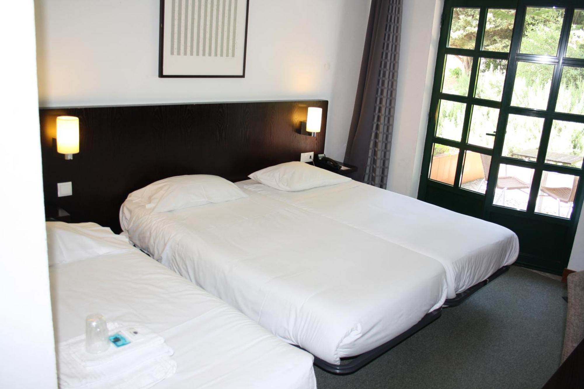Pernes Flag Hotel Santarem מראה חיצוני תמונה