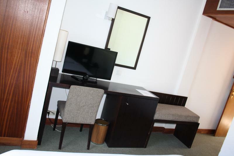 Pernes Flag Hotel Santarem מראה חיצוני תמונה
